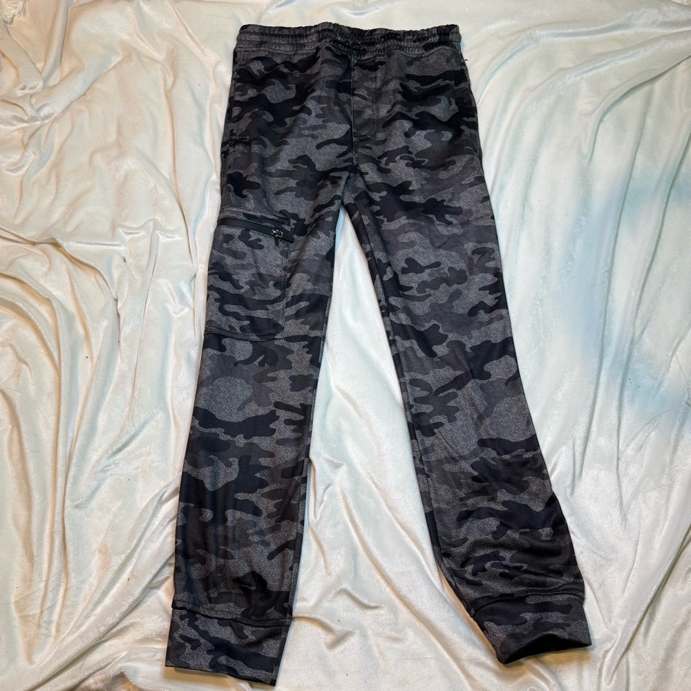 Reel Legends men’s Gray Camo Jogger Pants large no liner with cargo pocket